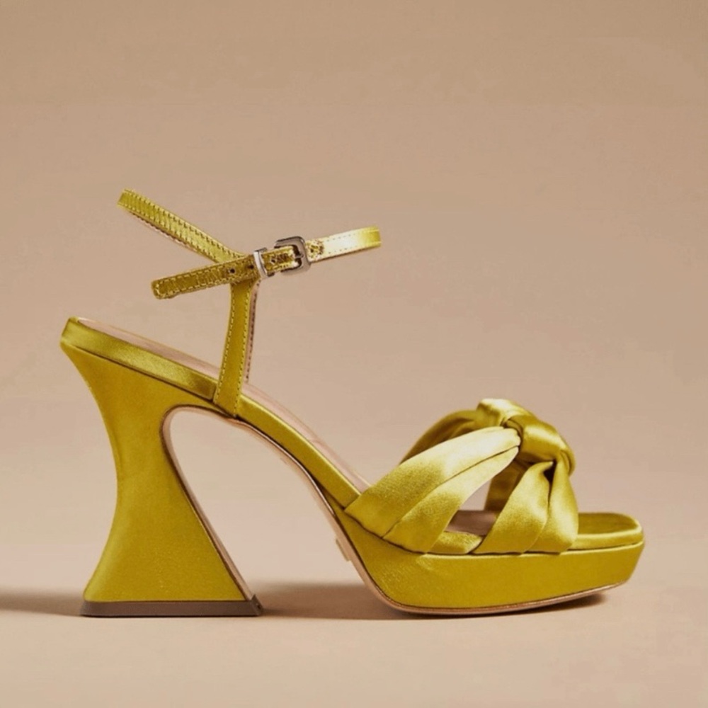 Vicenza knotted heels in Moss